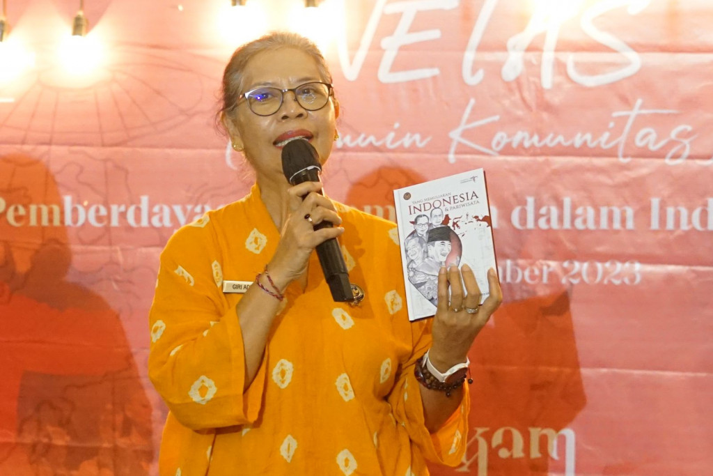 Kemenparekraf Luncurkan Buku Tokoh Bangsa Yang Memuliakan Indonesia