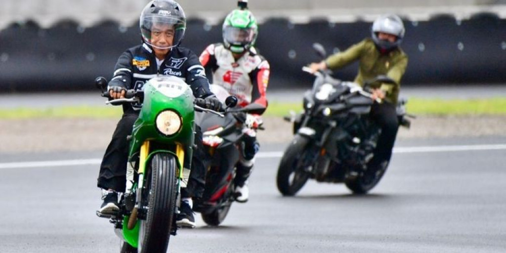 Jokowi Tegaskan Untuk Selesaikan Relokasi Warga Sebelum MotoGP Mandalika