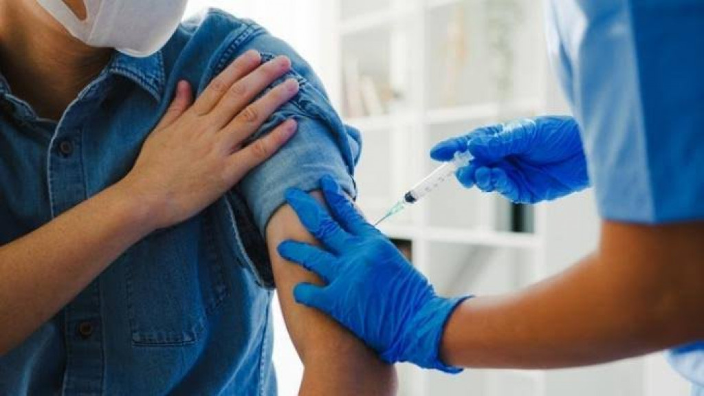 Kemenkes: 300 Juta Dosis Vaksin Covid-19 Telah Disuntikkan Kepada Masyarakat