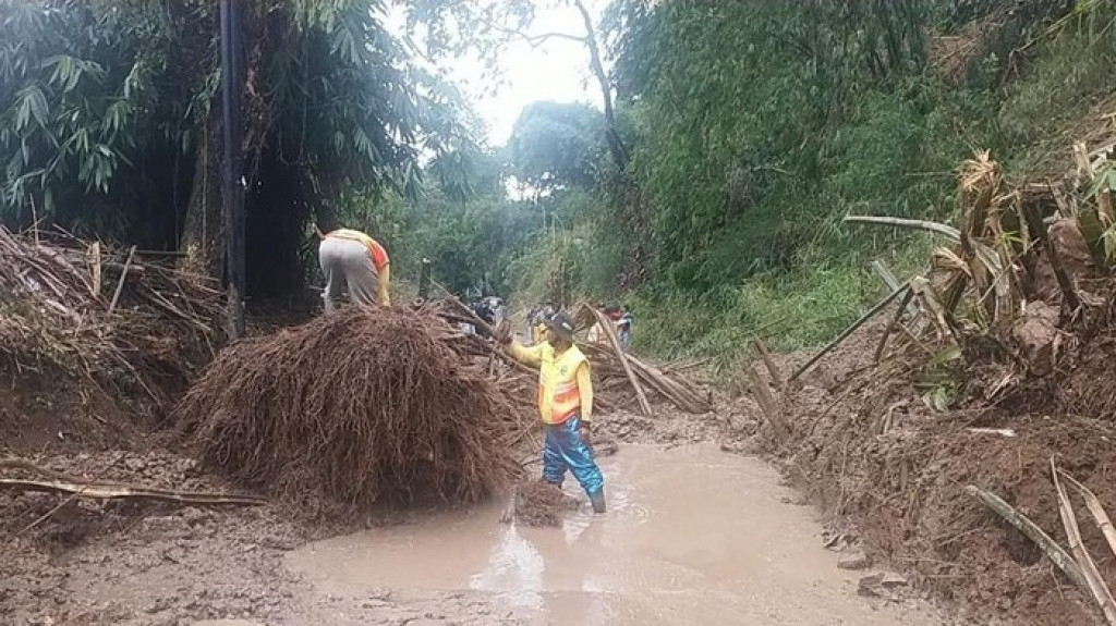Longsor Lagi, Akses Sukanagara-Pagelaran Cianjur Terputus