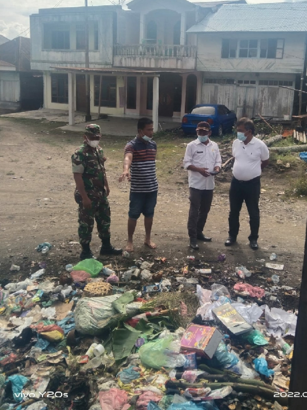 Pemerintah Kecamatan Harian Laksanakan Pembersihan Sampah di Pasar Onan Rihit