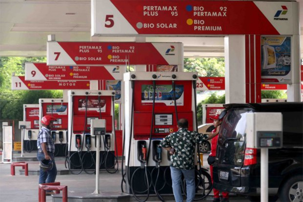 Presiden Jokowi Terbitkan Aturan Baru, BBM Premium Batal Dihapus