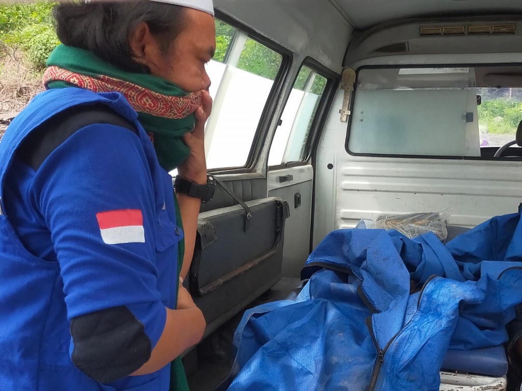 Relawan Mandiri Temukan Lagi Mayat Korban Erupsi Semeru