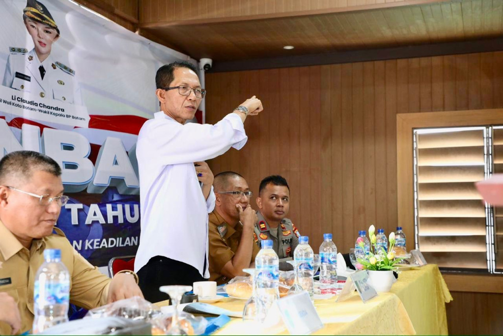 Amsakar Tekankan Pendidikan, Jembatan hingga Pemasangan PLTS di Bulang