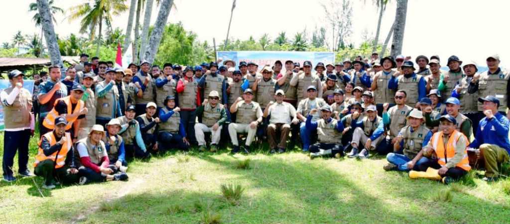 Bantu Pemulihan Pascabencana, Wakil Bupati Tapteng Apresiasi Bakti Cendikia Kreatif Indonesia
