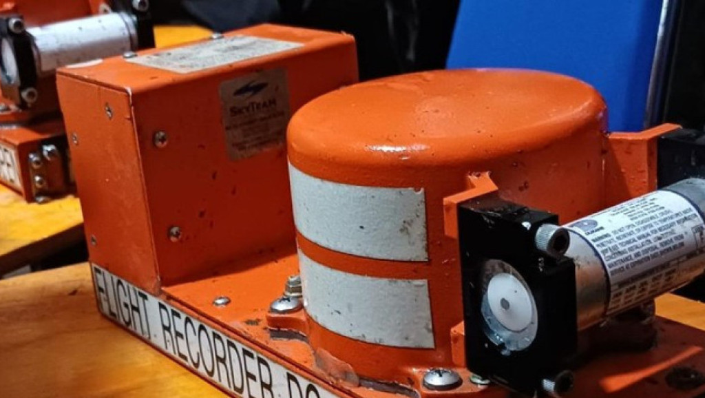 Basarnas Pastikan Black Box Pesawat ATR 42-500 Ditemukan dan Diserahkan ke KNKT