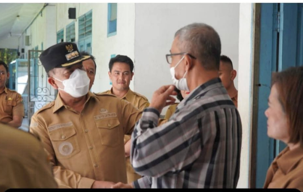 Bupati Karo Sidak ke RSU Kabanjahe dan Disdukcapil,Minta Tingkatkan Pelayanan Kepada Masyarakat.