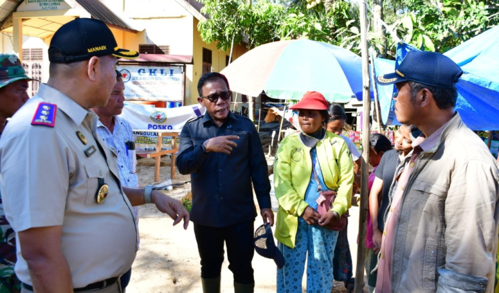 Bupati Tapteng Tinjau Normalisasi Sungai dan Sawah Pasca Banjir Bandang