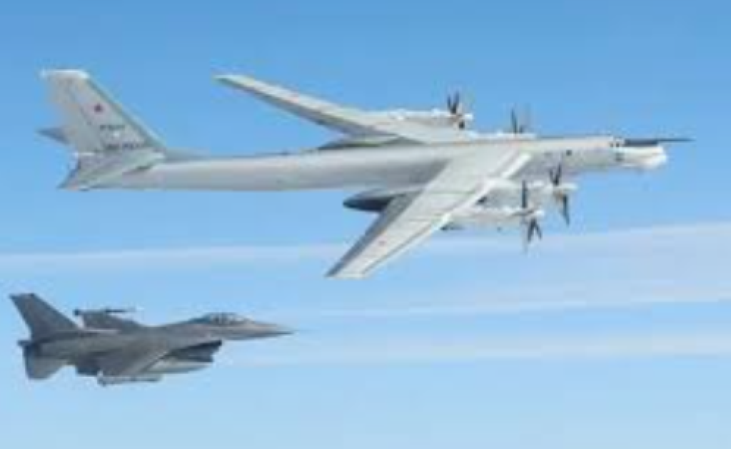 Di Tengah Ambisi Trump, Pesawat Militer NORAD Diam-diam Masuk Greenland