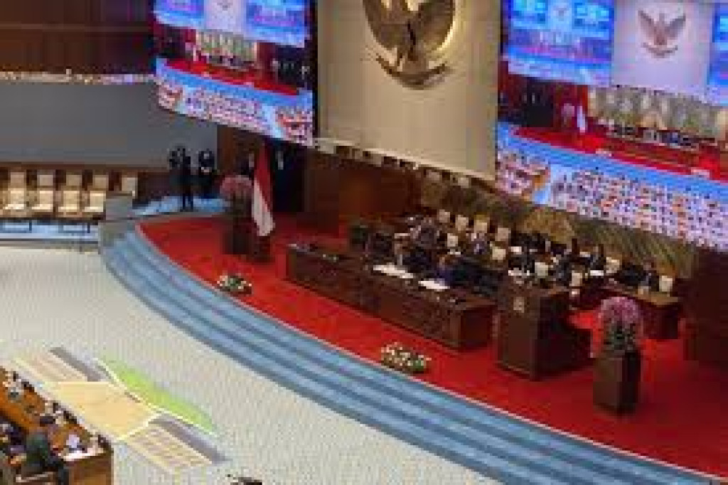 DPR Putuskan Arah Reformasi Polri Tetap di Bawah Presiden