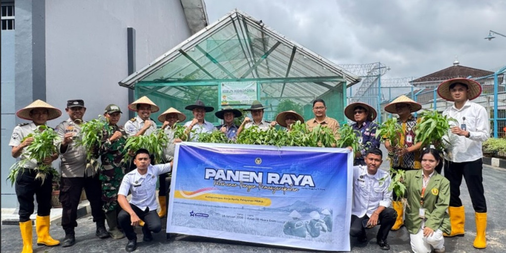 Dukung Ketahanan Pangan Nasional, Lapas Muara Enim Panen Raya Serentak Pemasyarakatan