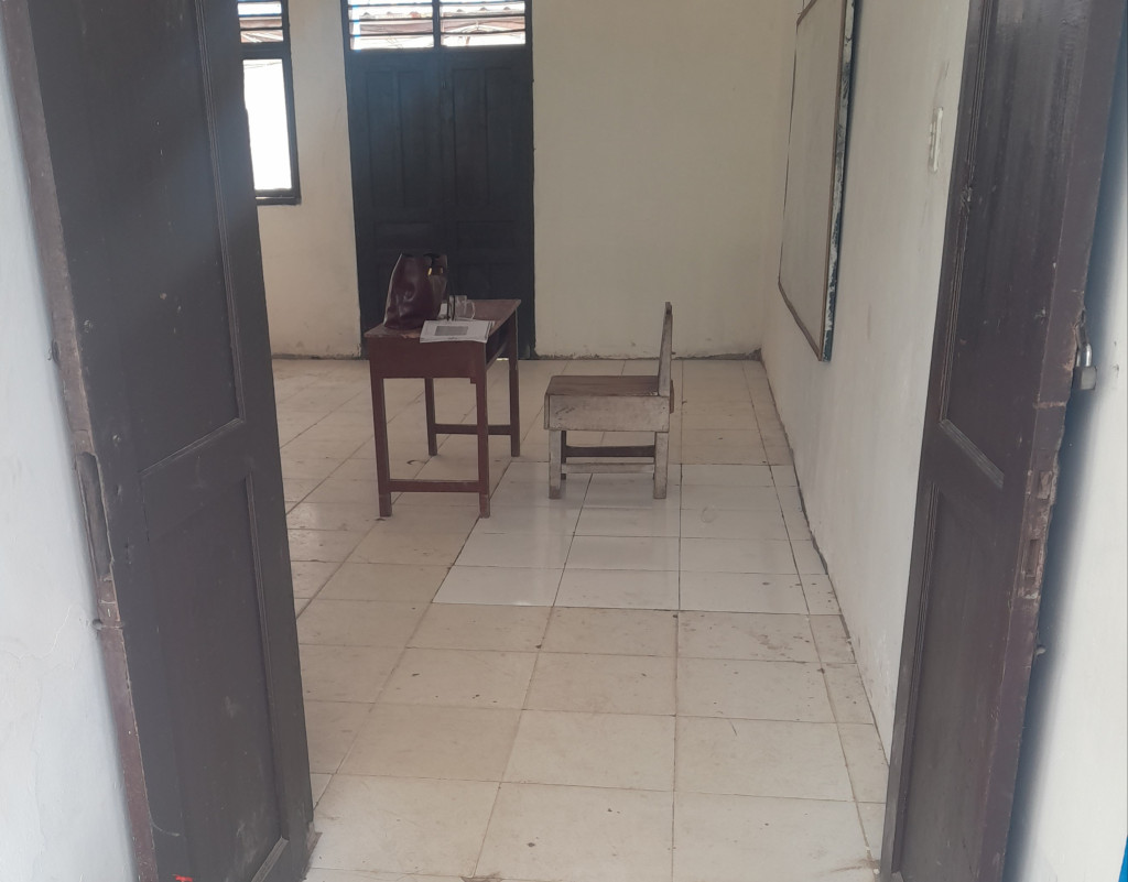 Fasilitas Sekolah SMKN 1 Siborongborong Memprihatinkan, Kepala Sekolah Diduga Abaikan Perawatan