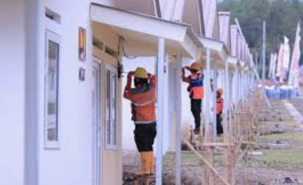 Fondasi Pemulihan Korban Banjir, PLN Gratiskan Listrik Huntara 6 Bulan