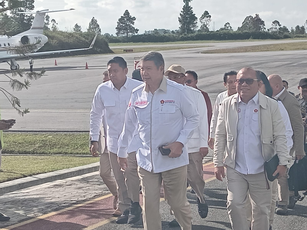 Hashim Djojohadikusumo Kunjungi Taput Lakukan Penghijauan