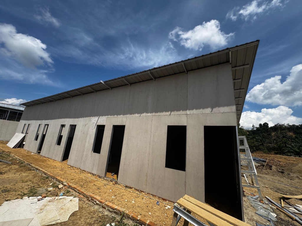 Jumlah Pengungsi Menurun, BNPB Percepat Pemulihan Pasca Bencana di Tiga Provinsi