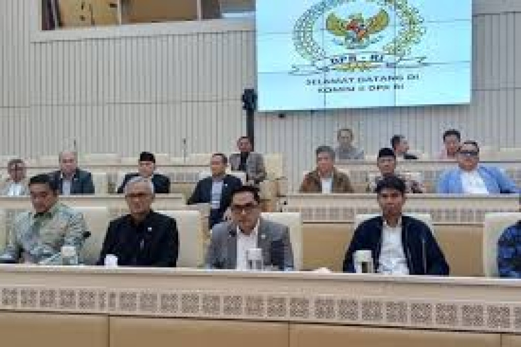 Komisi II DPR Tetapkan 9 Calon Anggota Ombudsman RI Periode 2026–2031