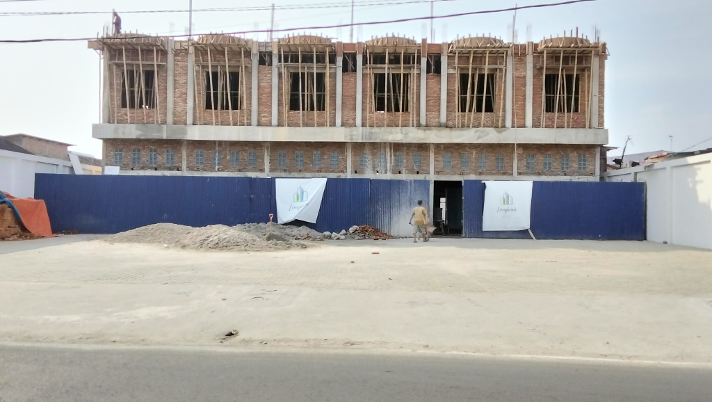 Lurah Sudirejo I Bungkam saat Dikonfirmasi Terkait Bangunan Tidak Sesuai PBG di Jalan Turi Medan