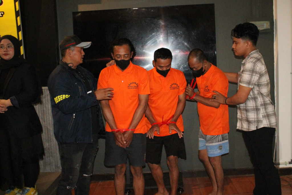 Modus Menyamar Jadi Petugas PLN, Tiga Pencuri Kabel Listrik Ditangkap Polsek Tambora