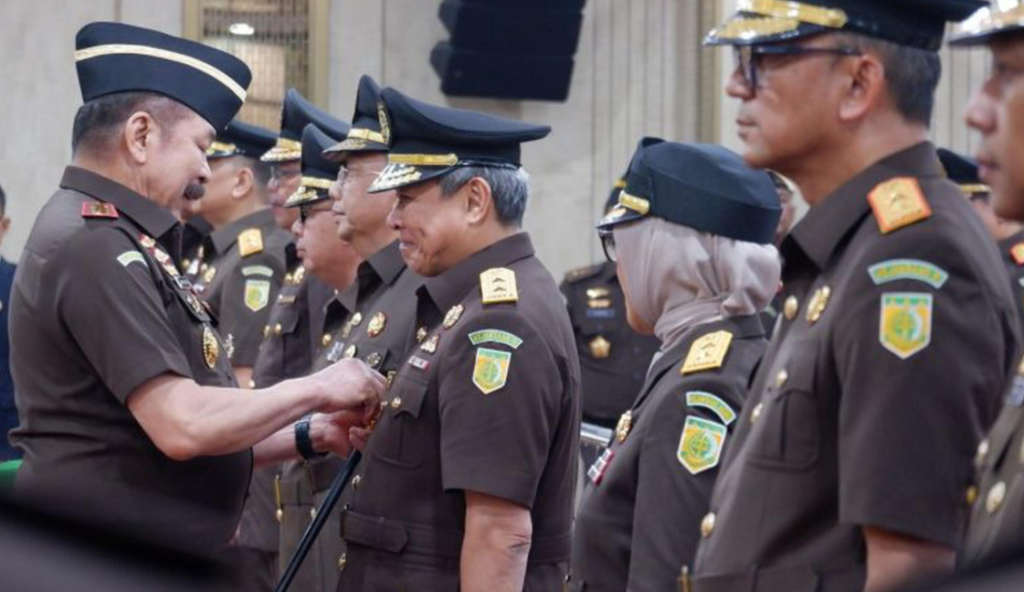 Mutasi Besar-besaran Kejagung, 19 Kepala Kejari Resmi Berganti