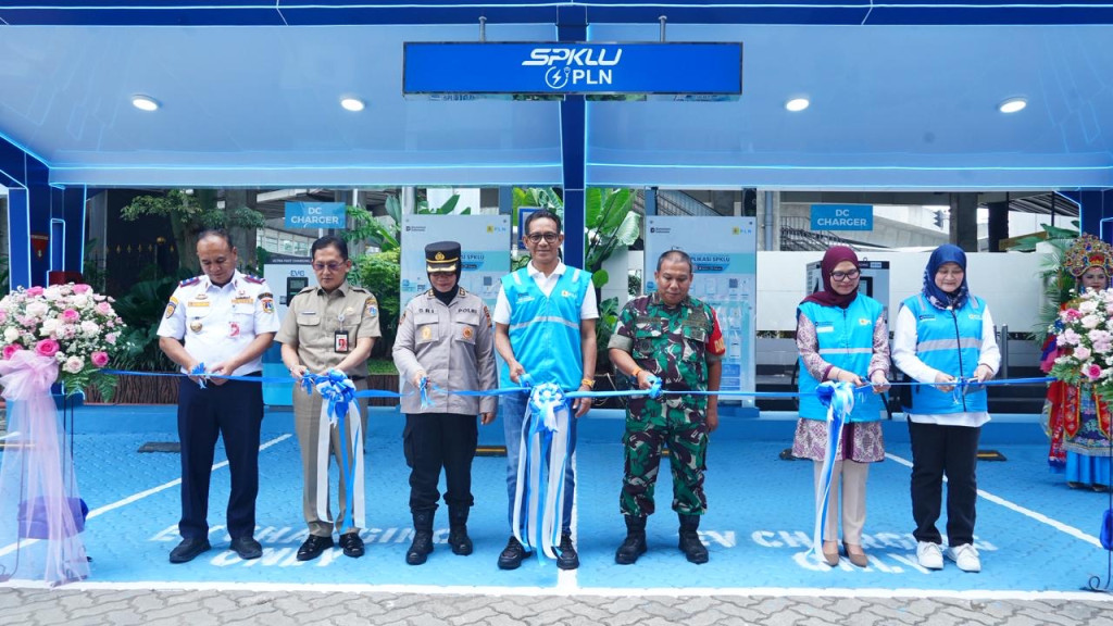 PLN Hadirkan SPKLU Center di Jakarta Selatan! Isi Daya Kendaraan Listrik Makin Cepat