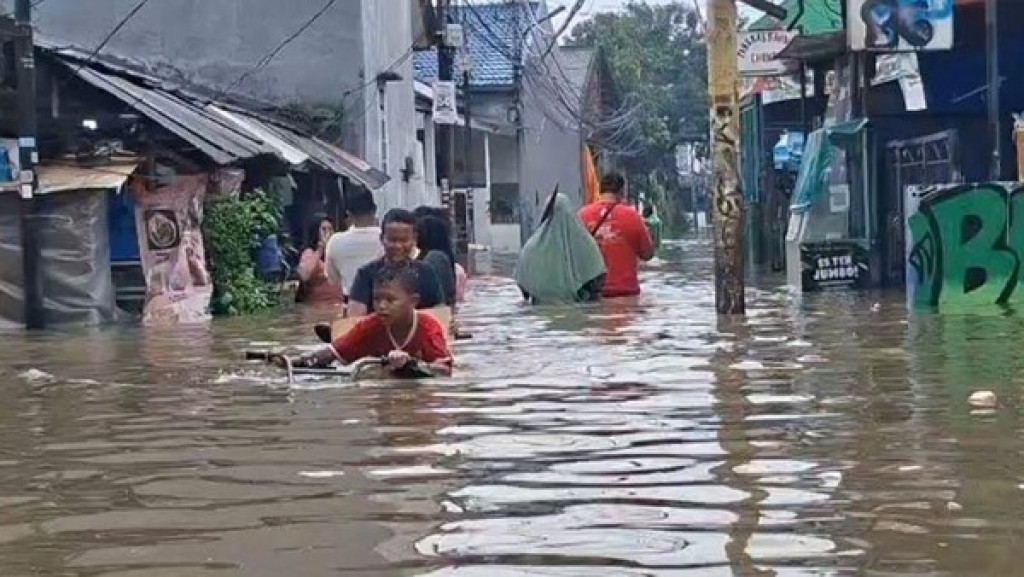 Pramono Pastikan Warga Terdampak Banjir di Jakarta Gratis Berobat