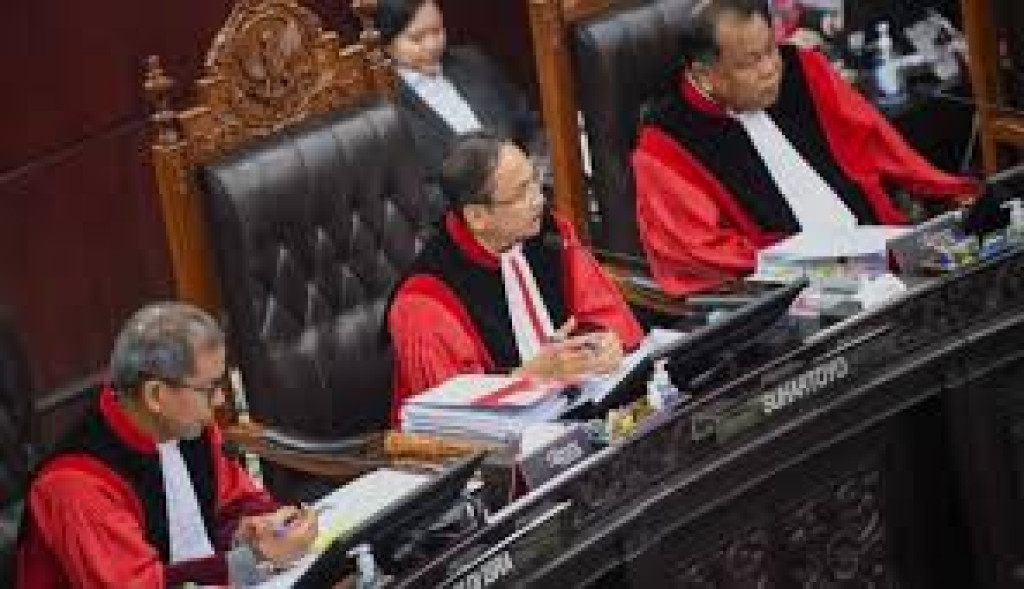 Putusan MK: Advokat Harus Berintegritas Tanpa Cela