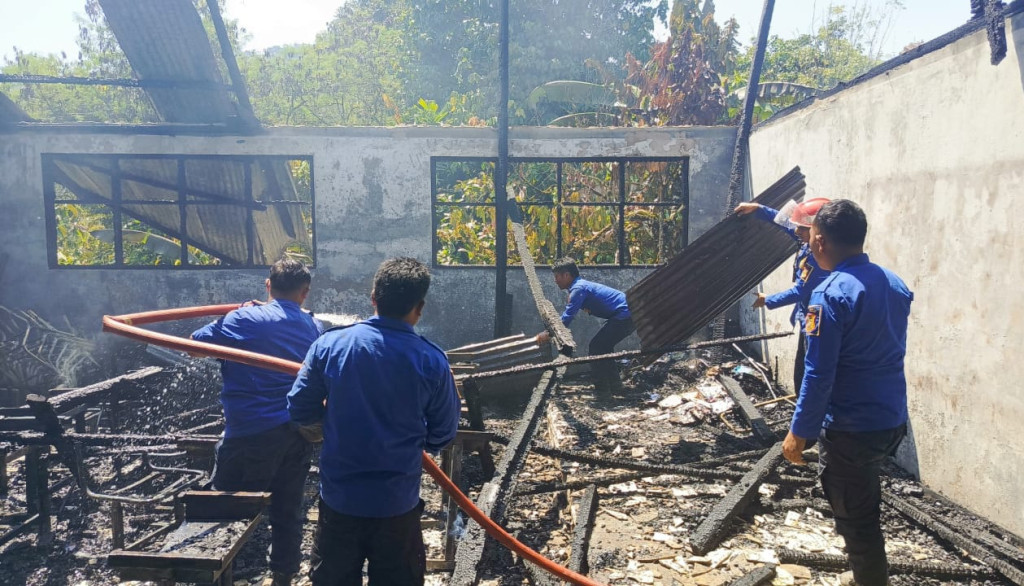 SD Negeri Huta Ginjang Dairi Terbakar, 4 Ruangan Hangus