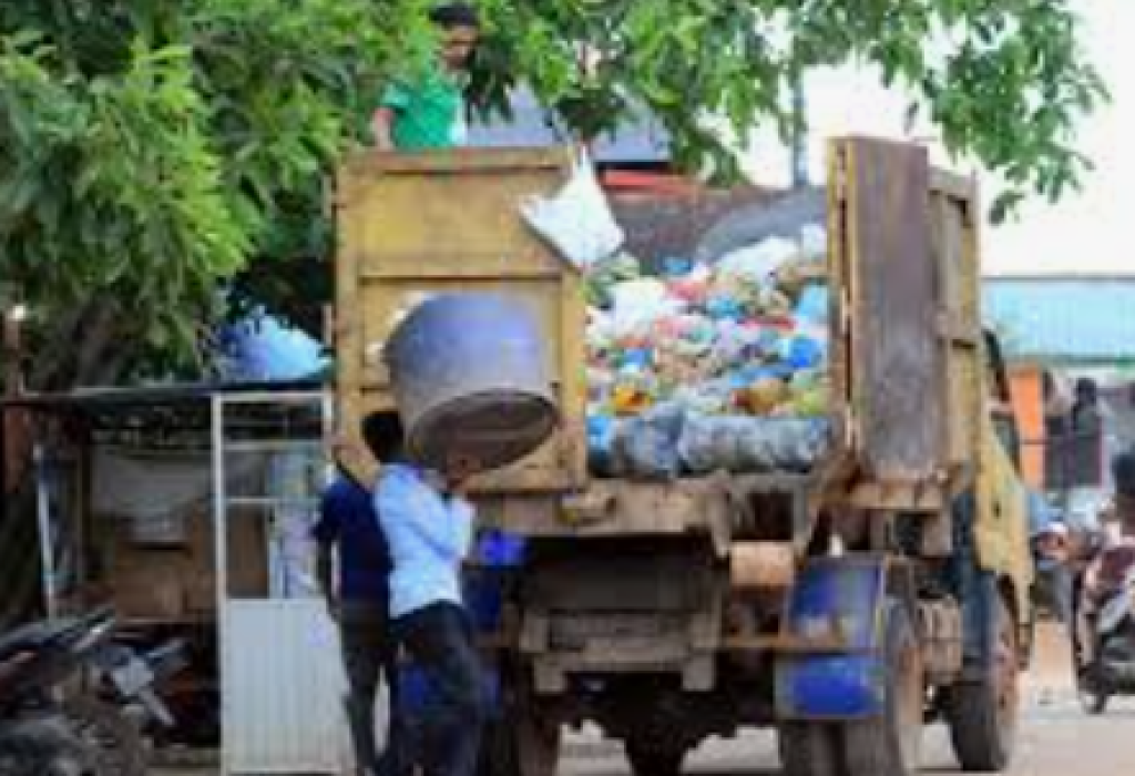 TPA Cipeucang Ditutup, Tangsel Rogoh Rp90 Juta per Hari untuk Buang Sampah ke Cileungsi
