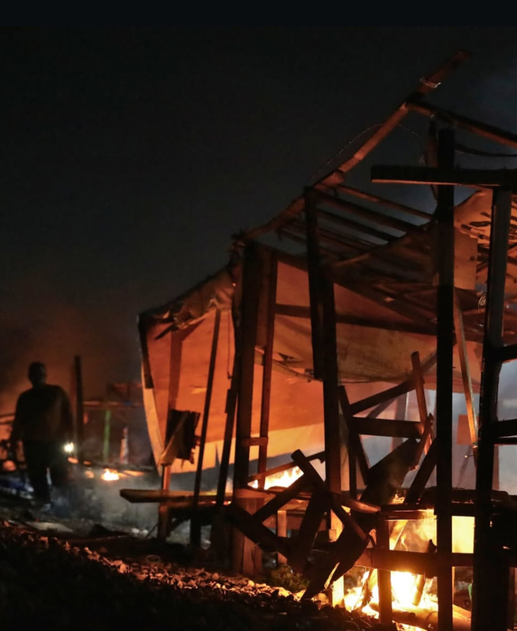 Udah Salah Malah Melawan, Akhirnya Markas Narkoba di Tembung Dibakar Kapolrestabes Medan