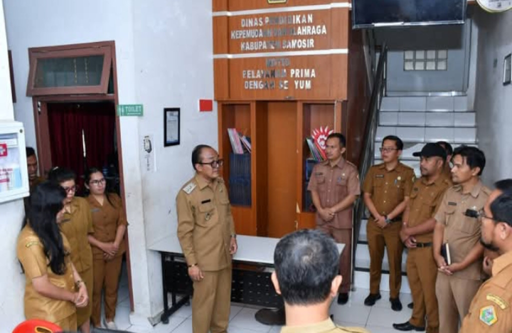 Wakil Bupati Samosir lakukan Sidak ke Beberapa OPD Guna Pastikan Pelayanan Publik Berjalan Dengan Baik