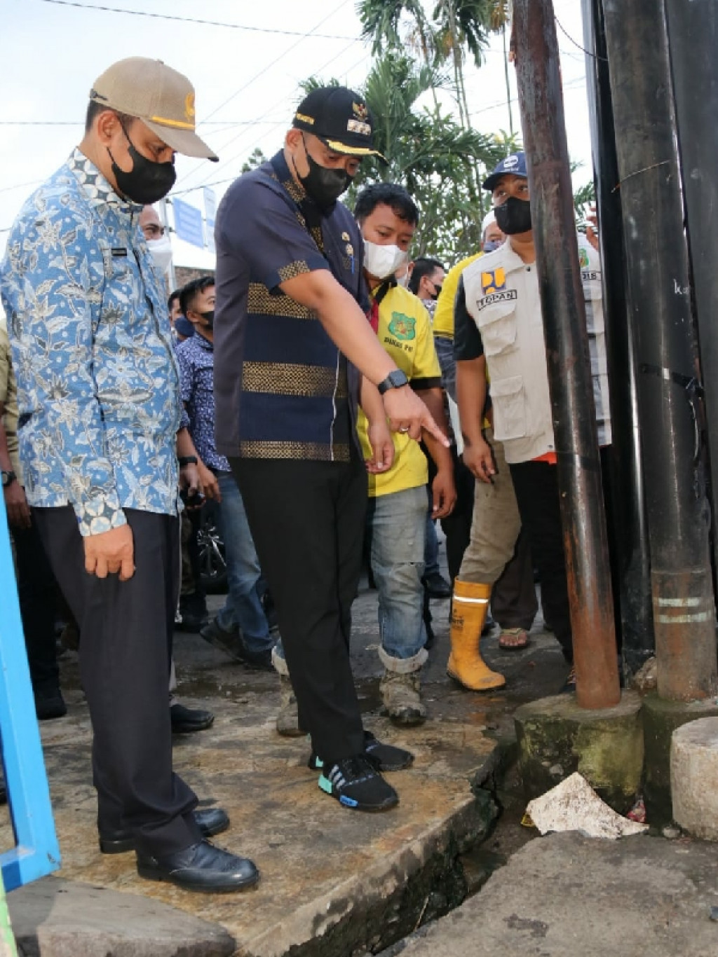 Bobby Nasution Cek Langsung Kondisi Drainase di Seputaran Lapangan Widuri