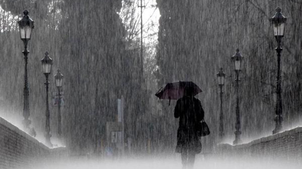 Hari Ini, BMKG Prediksi Hujan Lebat dan Angin Kencang di Madura