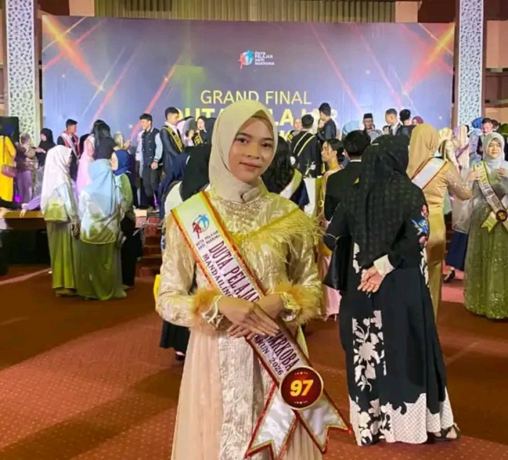 Putri Wadil Siswi MAN 1 Mandailing Natal Raih Gelar Duta Pelajar Anti Narkoba di USU Medan