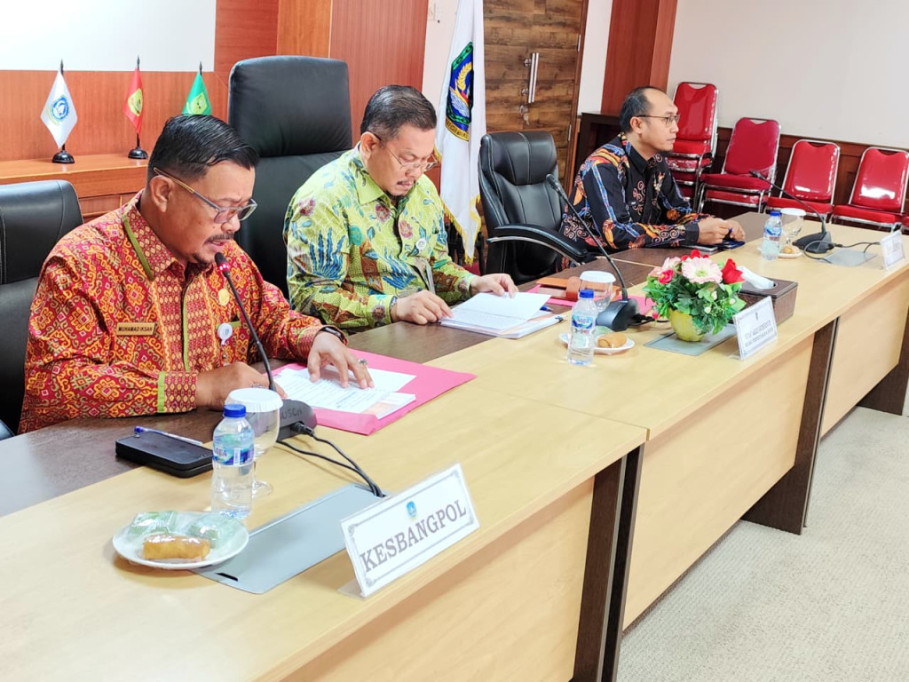 Badan Kesbangpol Provinsi Kepri Gelar FGD Pengukuran Indeks Demokrasi indonesia Provinsi Kepri
