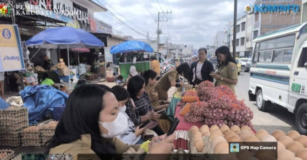 Bantu Kendalikan Inflasi Jelang Idul Fitri ,Karo Selenggarakan Pasar Murah Empat Kecamatan