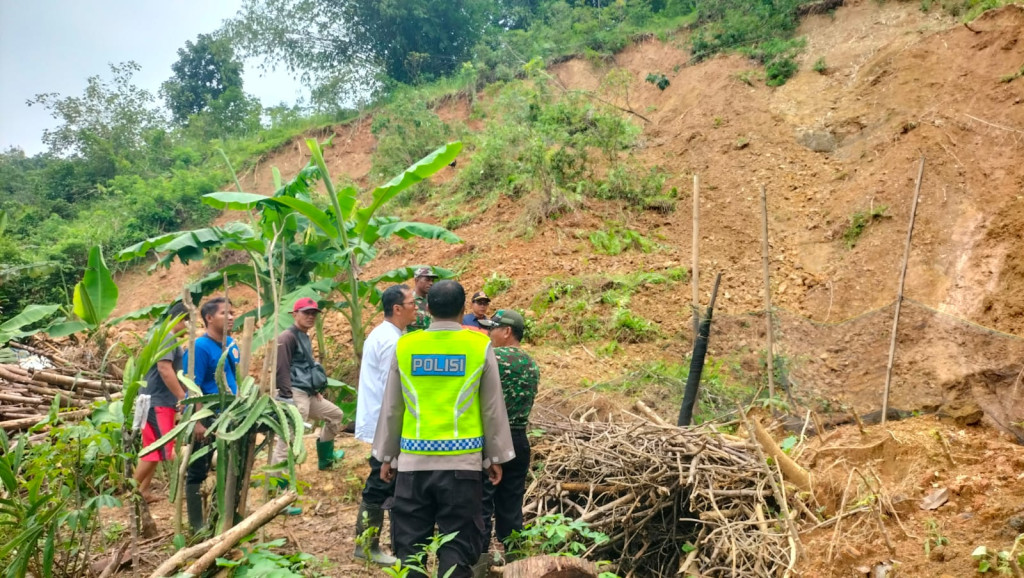 BNPB Catat Rentetan Bencana di Cilacap, Sumbawa, dan Lampung Selatan