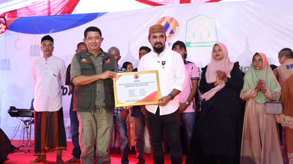BNPB Salurkan Bantuan untuk Penghuni Huntara Korban Banjir dan Longsor di Aceh Timur