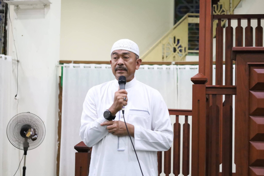 Bupati Madina Salat Tarawih Pertama Ramadhan 1447 H di Mesjid Agung