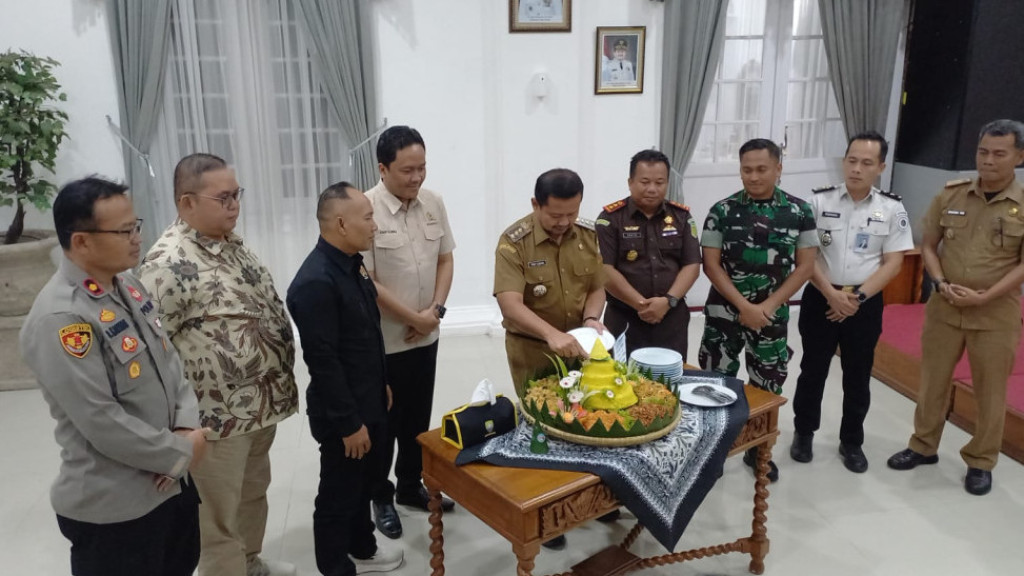 Bupati Sumedang Hadiri Peringatan Hari Pers Nasional 2026, Tekankan Peran Pers sebagai Pilar Demokrasi