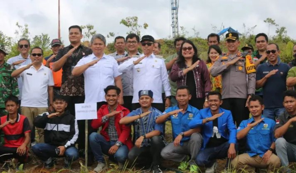 Bupati Tapanuli Utara Canangkan Penanaman Sejuta Pohon Durian Untuk Pemulihan Pascabencana