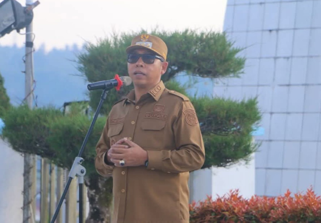 Bupati Taput Dukung Program Pemerintah Pusat, Tekankan Kebersihan Lingkungan dan Percepatan Program Prioritas