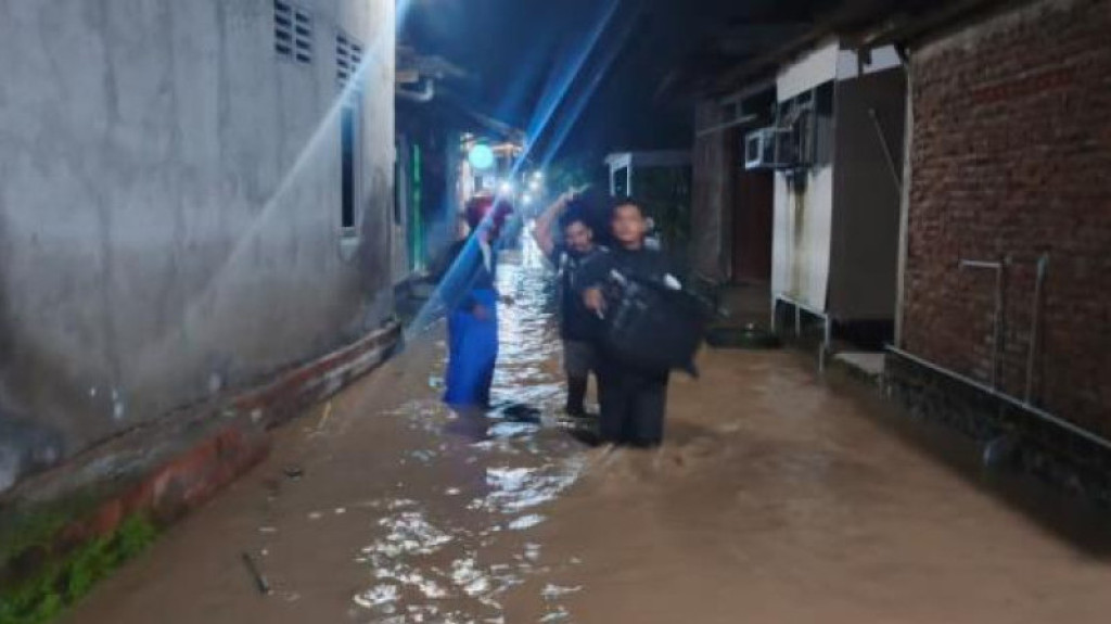 Cuaca Ekstrem Picu Banjir dan Longsor di Jateng, Ratusan Rumah Terdampak
