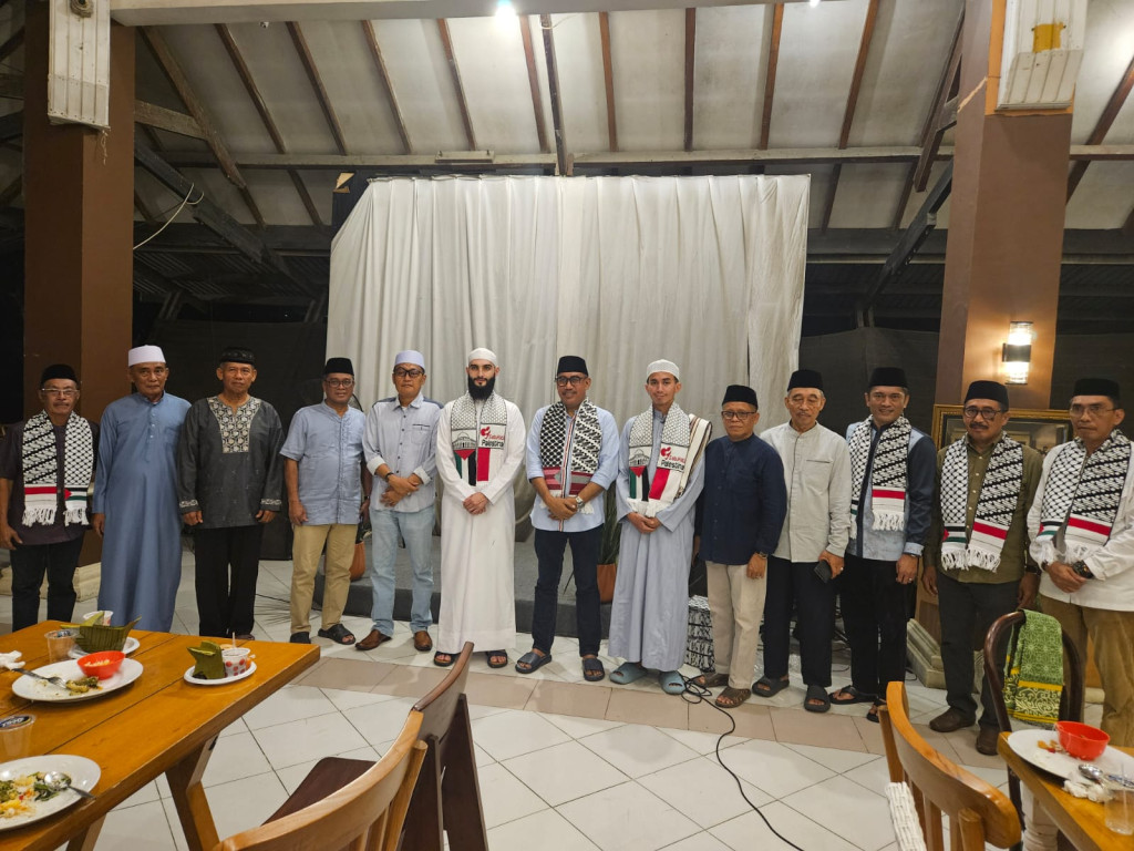 Demi Pererat Silaturahmi Di Bulan Ramadhan, Pengurus Provinsi KKM-Bone Sulteng Gelar Buka Bersama