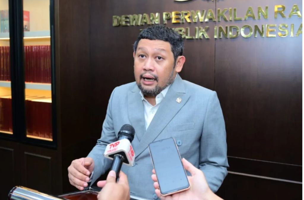 DPR Minta Polri Perkuat Literasi Hukum hingga RT dan RW Cegah Konflik Warga