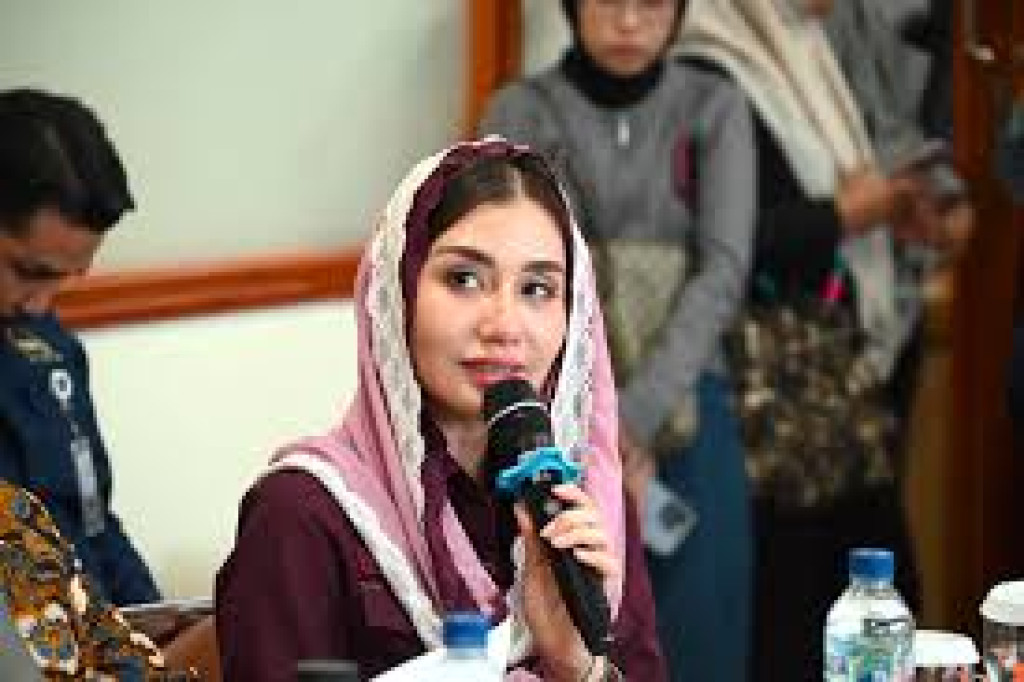 DPR Soroti Minimnya Transparansi Tanggung Jawab Sosial Industri AMDK