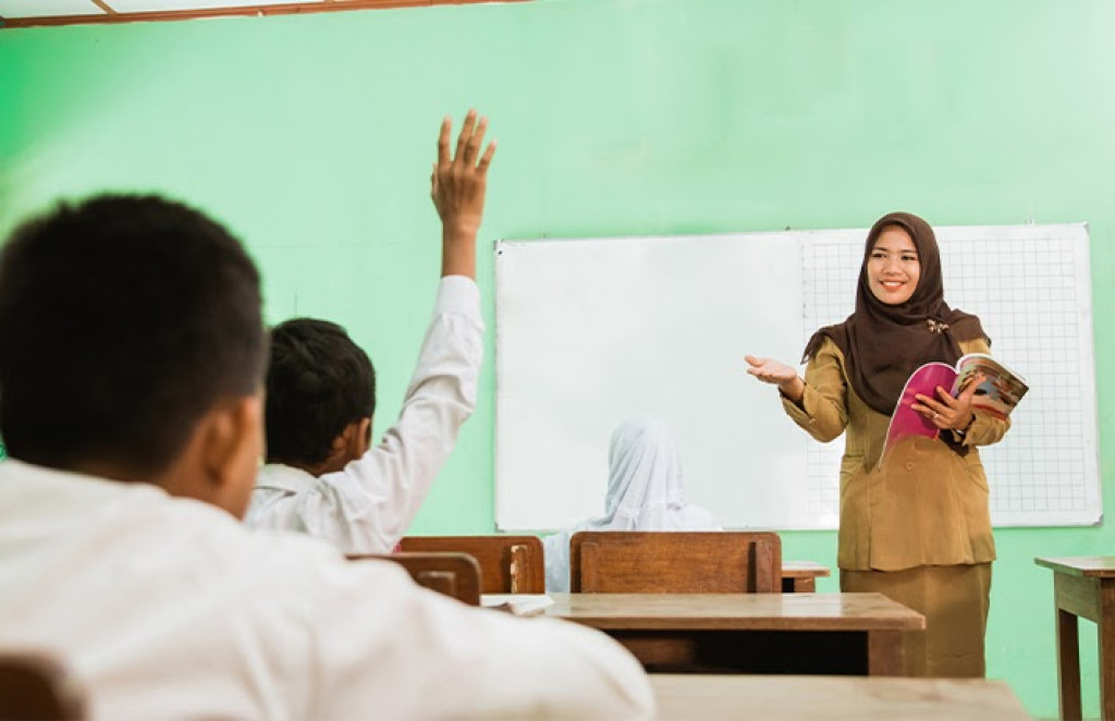 Guru Agama SD di Sebatik Diduga Dikucilkan hingga Tunjangan Tak Cair