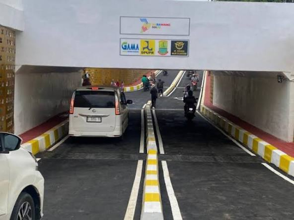 Jalan Underpass Gorowong Karawang Sempat Rusak Setelah Diresmikan Bulan Januari oleh Bupati Karawang