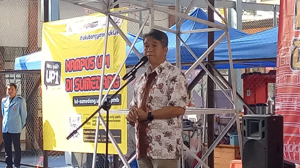 Kabid SMP Disdik Sumedang Dorong Siswa Lanjutkan Pendidikan Tinggi pada Open Visit UPI Sumedang 2026