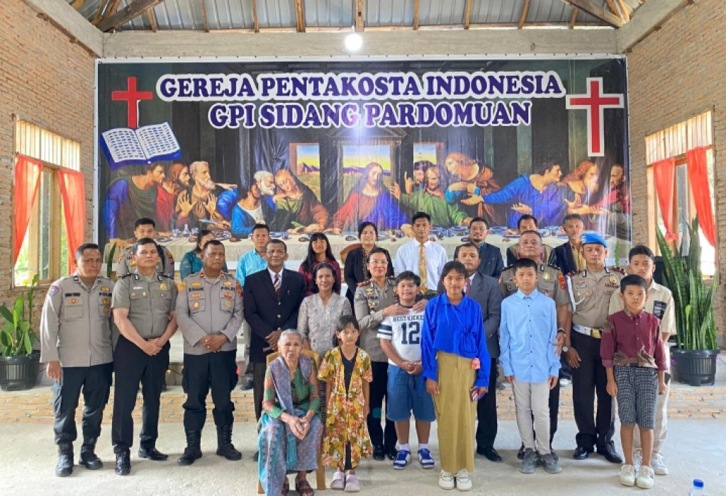 Kegiatan Minggu Kasih Salah Satu Komitmen Polres Samosir Akan Terus Hadir di Tengah Masyarakat, Memperkuat Kemitraan, Serta Menjaga Situasi Kamtibmas Hingga ke Desa