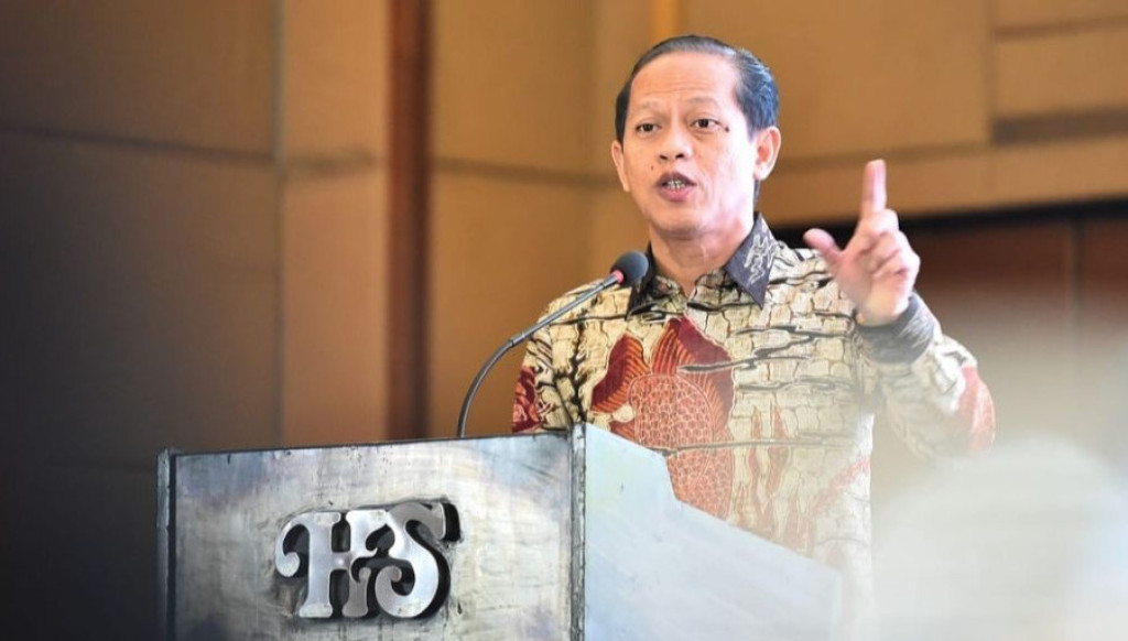 Menteri Lingkungan Hidup Dukung Fatwa MUI Haram Buang Sampah ke Sungai dan Laut